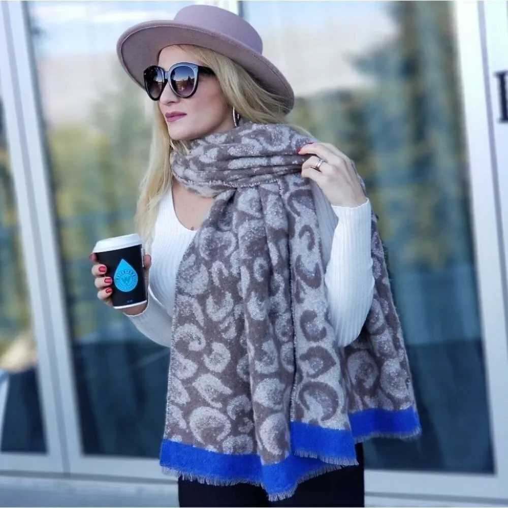 Leopard Print Oversize scarf